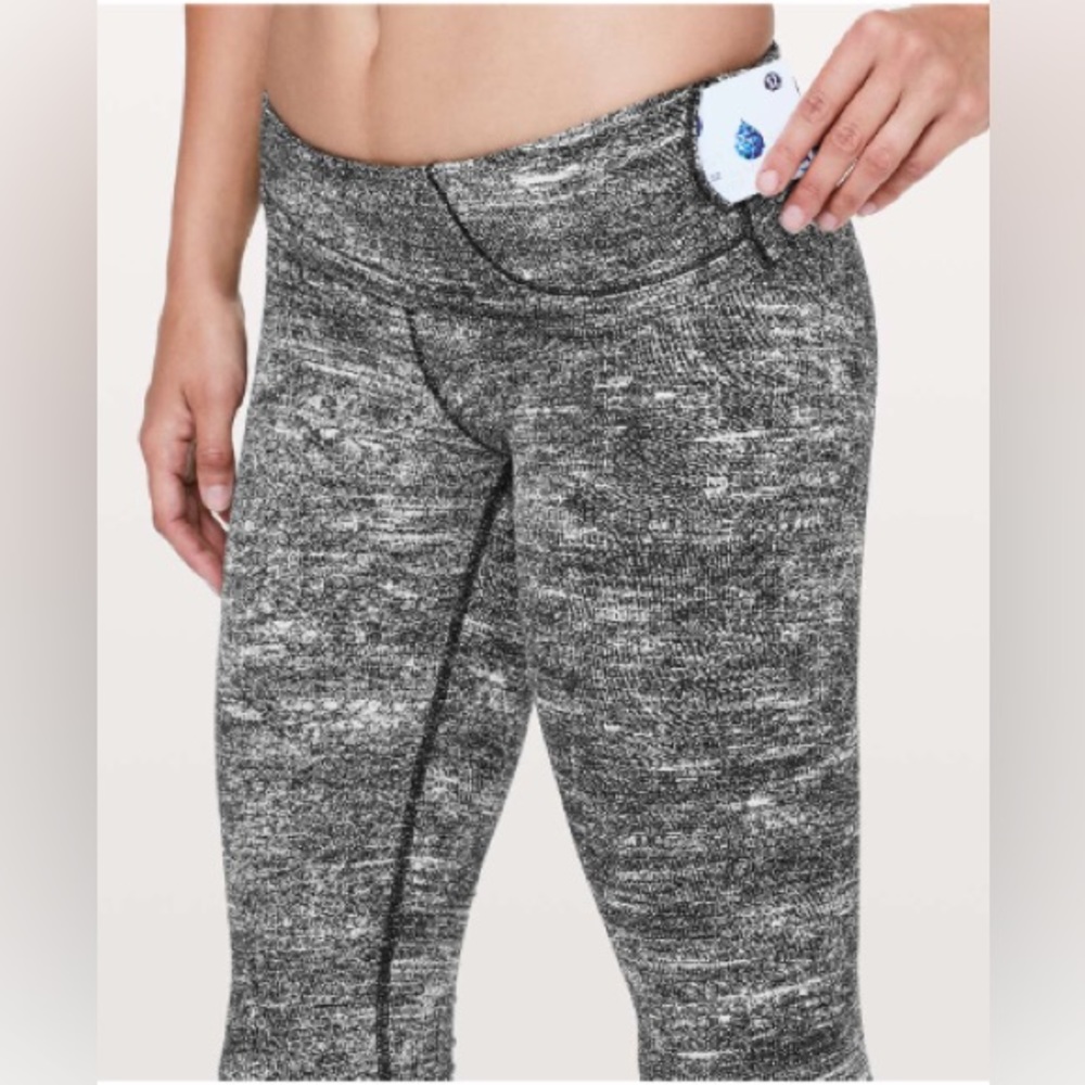Lululemon Wunder Under Crop (Hi-Rise) *21" Rush Jacquard Black White - Picture 4 of 4